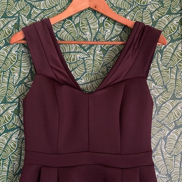 NWT ASOS | Bardot Cold Shoulder Midi Prom Dress Size 8 Plum - Picture 4 of 6